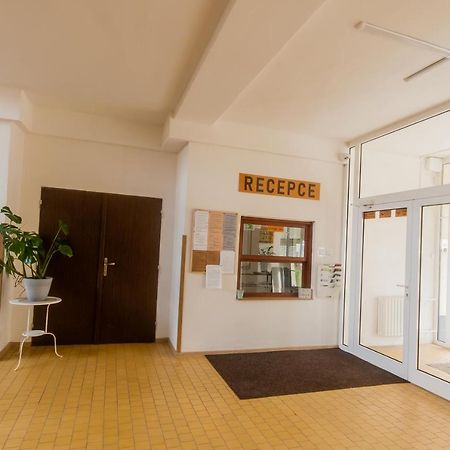Hostel Favorit Týn nad Vltavou Dış mekan fotoğraf